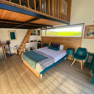 Petit Apartment
